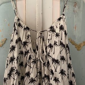 Short dress , top or beach cover